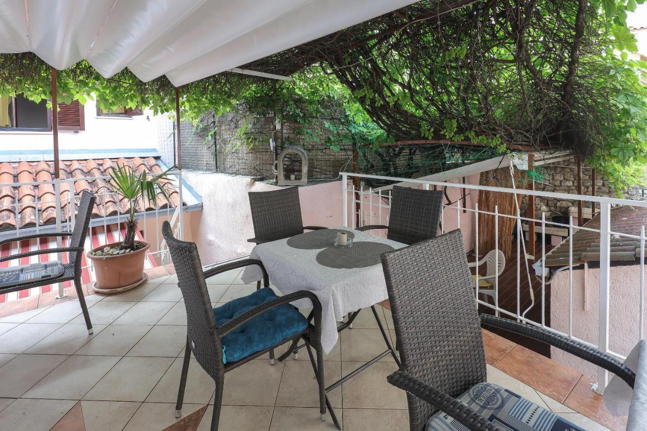 Casa Di Nives Apartment Veglia Exterior foto